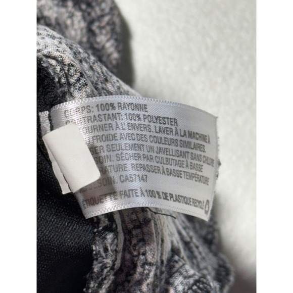 Xhilaration Black White Abstract Print Tie Waist Romper M - Picture 10 of 11